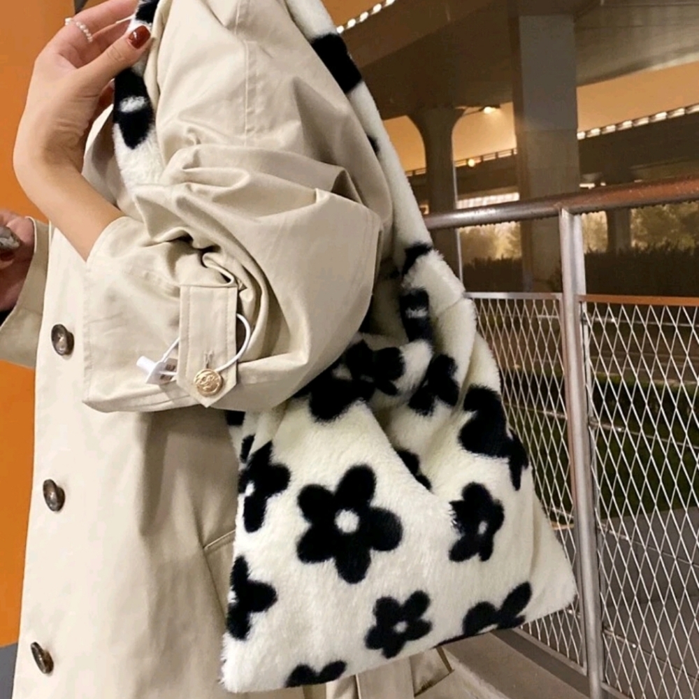 Cute Floral Fuzzy Bag BN